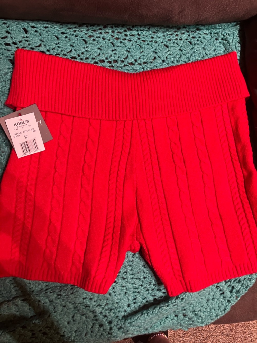 Kohl's Bright Red Cable-Knit High Waist Women's Shorts